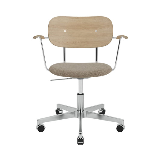 Audo Copenhagen Co Task Chair kontorstol, polstret sete, med armlener, sort aluminium. Velg tekstil og rygg