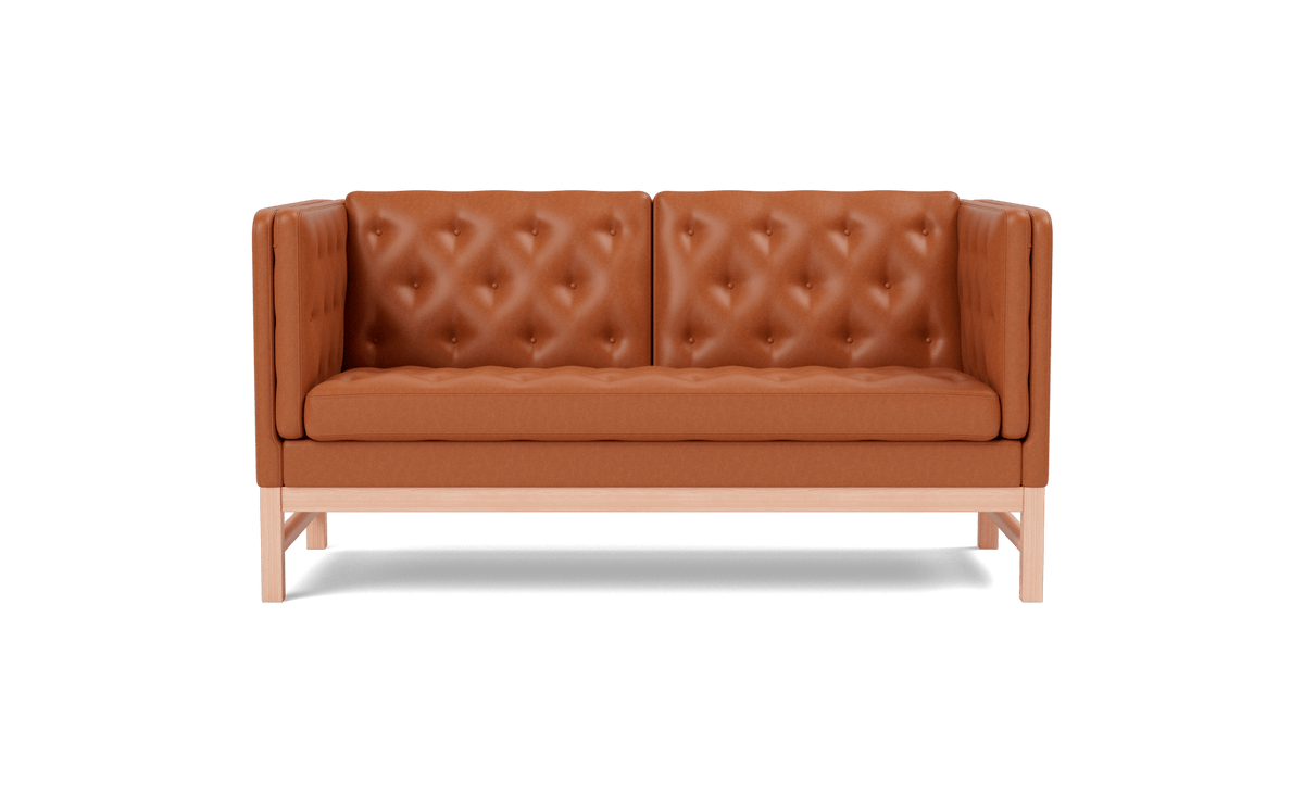 Fredericia EJ315 Sofa 153 cm, 2-seter. Velg tekstil og treverk.