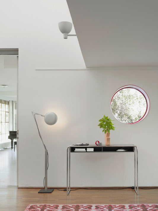 Thonet B 108 i entré