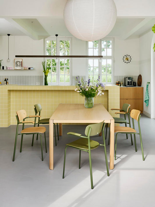 Thonet S 243 F armstol i miljø
