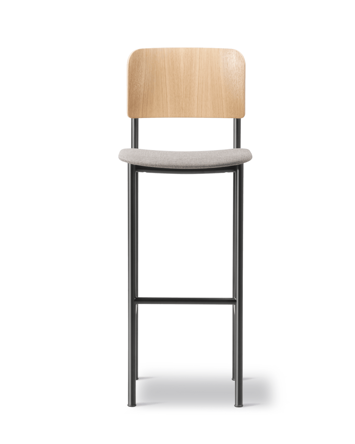 Fredericia Plan Barstool setepolstret. Velg tekstil og treverk