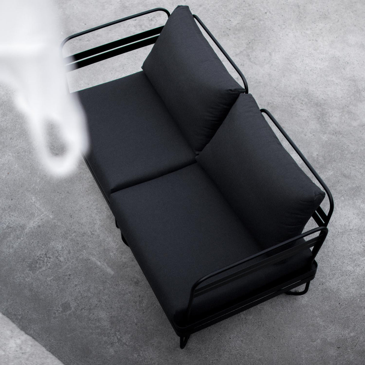 Bris utesofa fra Ygg&Lyng. 2- seter i flere farger.