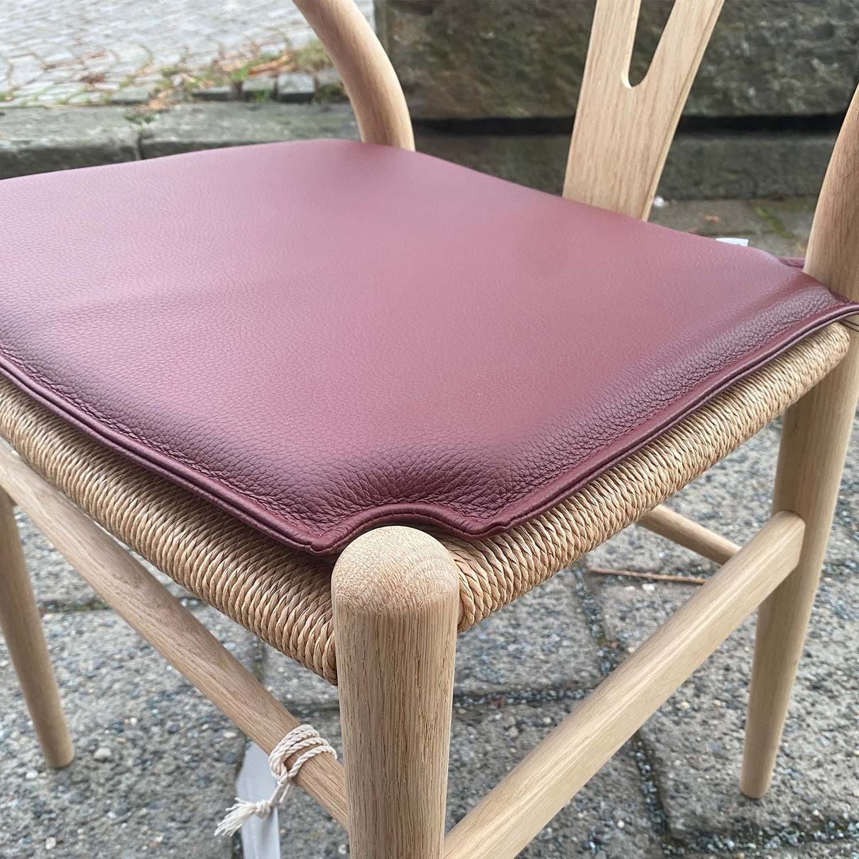 Seteputer til CH24-Y-stol i Loke 7100-burgunder.