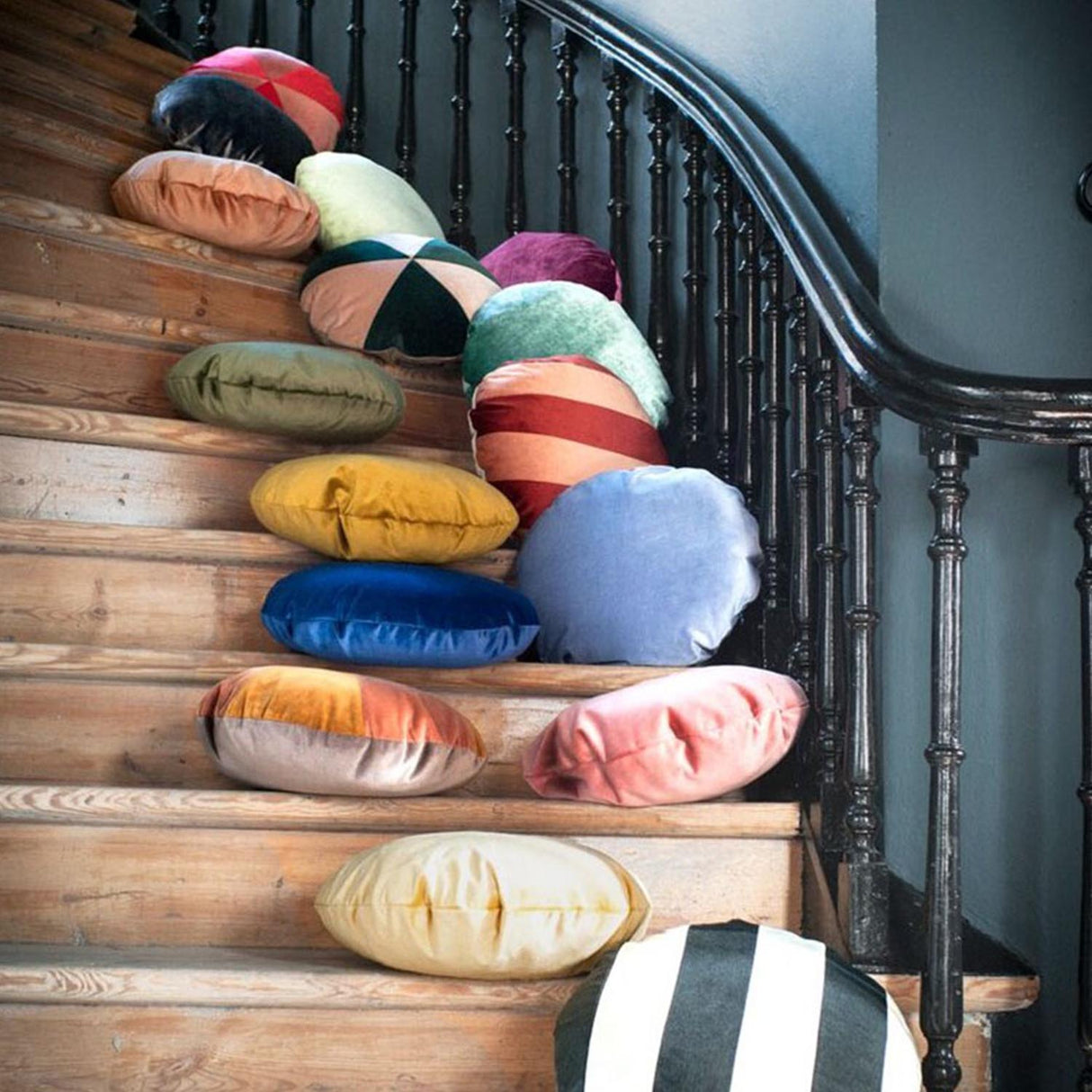 Christina Lundsteen Basic rund pute.