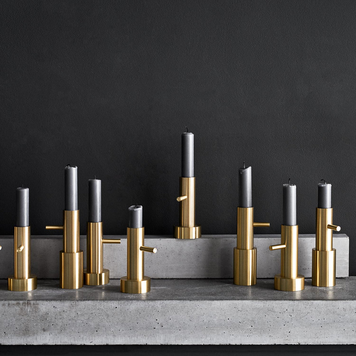 Fritz Hansen lysestake #2 i messing.