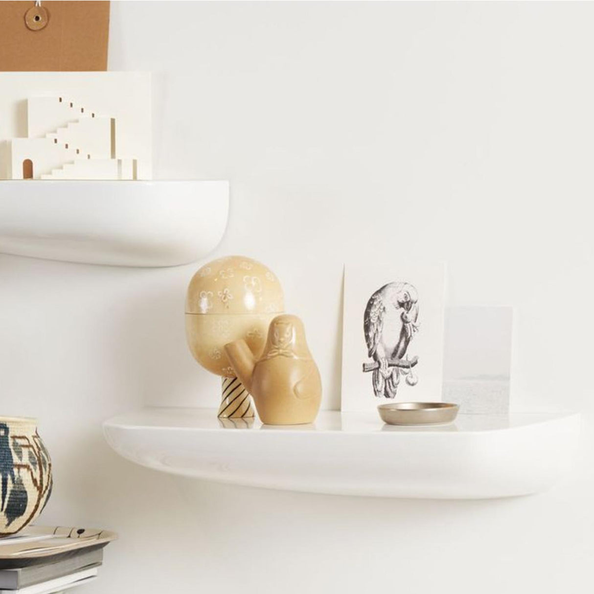 Vitra Corniches hylle i small, hvit