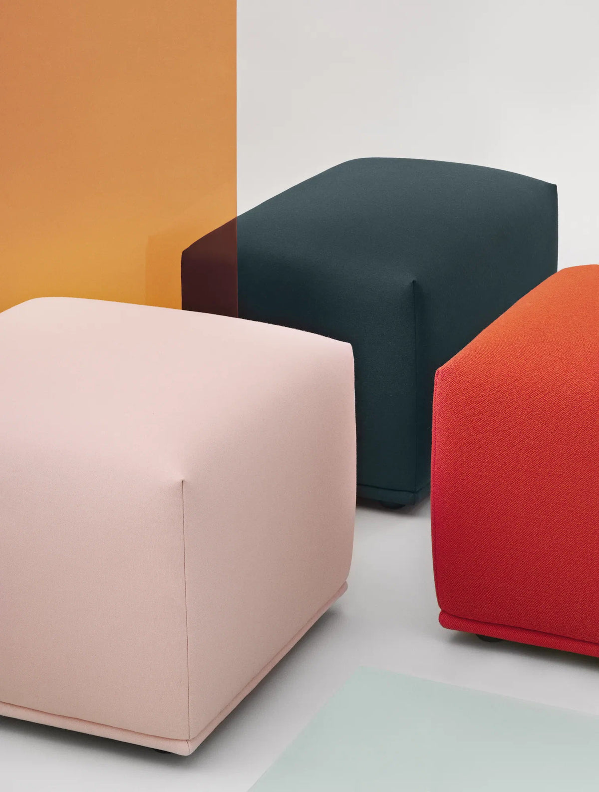 Muuto Echo puff. Velg tekstil