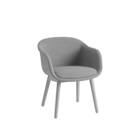 Muuto Fiber Conference konferansestol med trebein. Velg tekstil