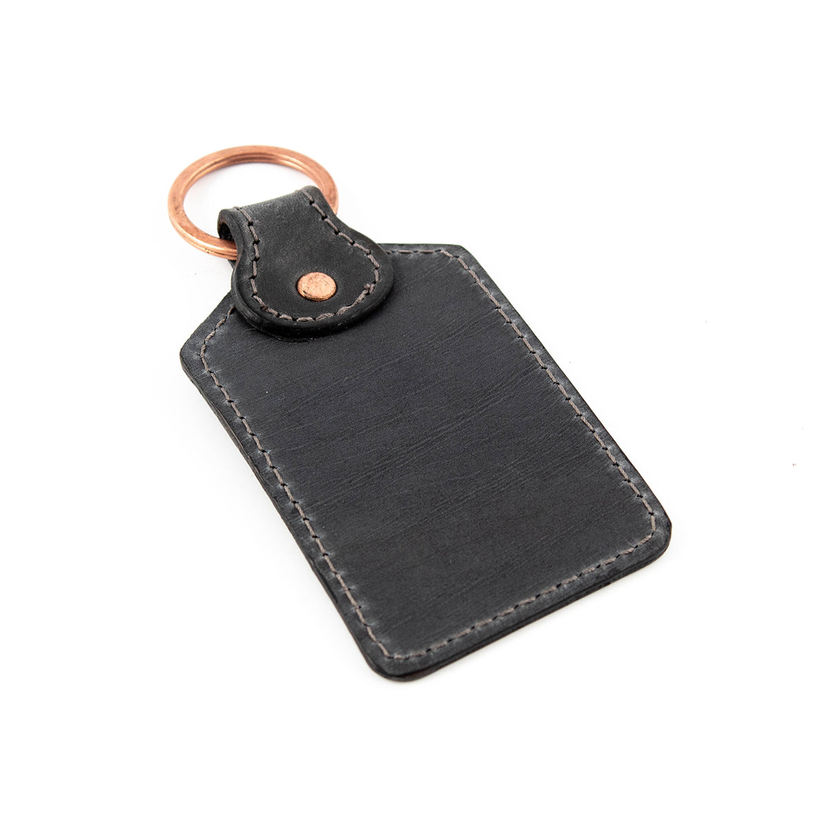 Tom Dixon nøkkelring i lær i flere farger.