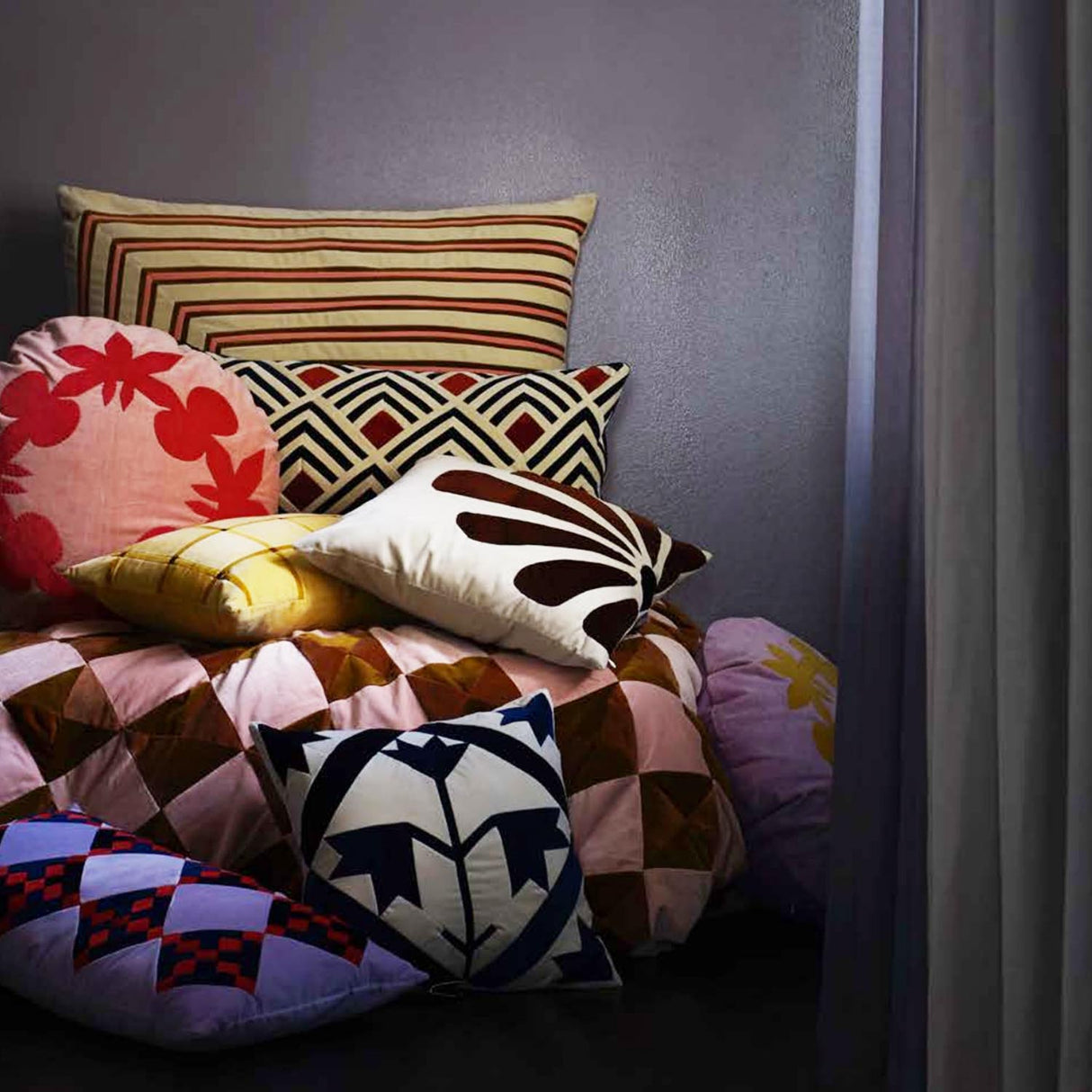 Christina Lundsteen Basic rund pute.