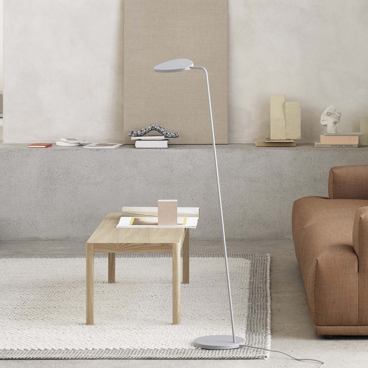 Leaf gulvlampe fra Muuto. Bestillingsvare.