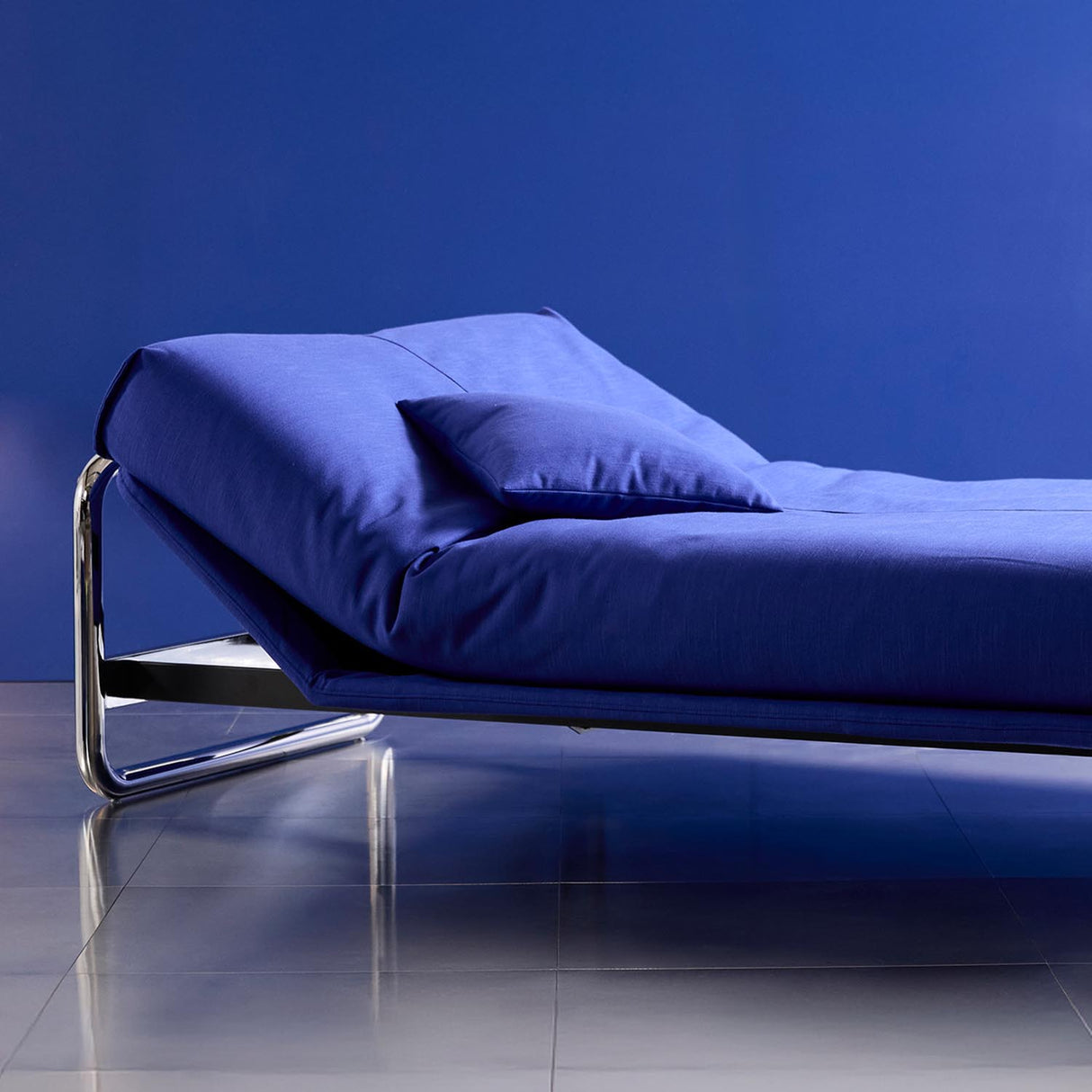 Innovation Living NYHET "Lomira" sovesofa 140x200 cm. Flere fargevalg. Bestillingsvare.