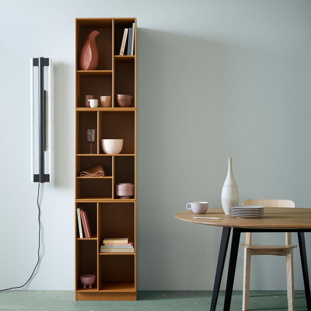 Montana LOOM. Med 7 cm sokkel. Quickship farger. (2-3 ukers leveringstid.)