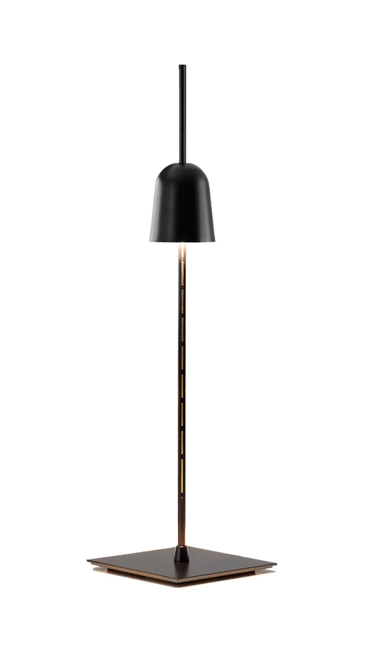 Luceplan Ascent bordlampe med festepinne