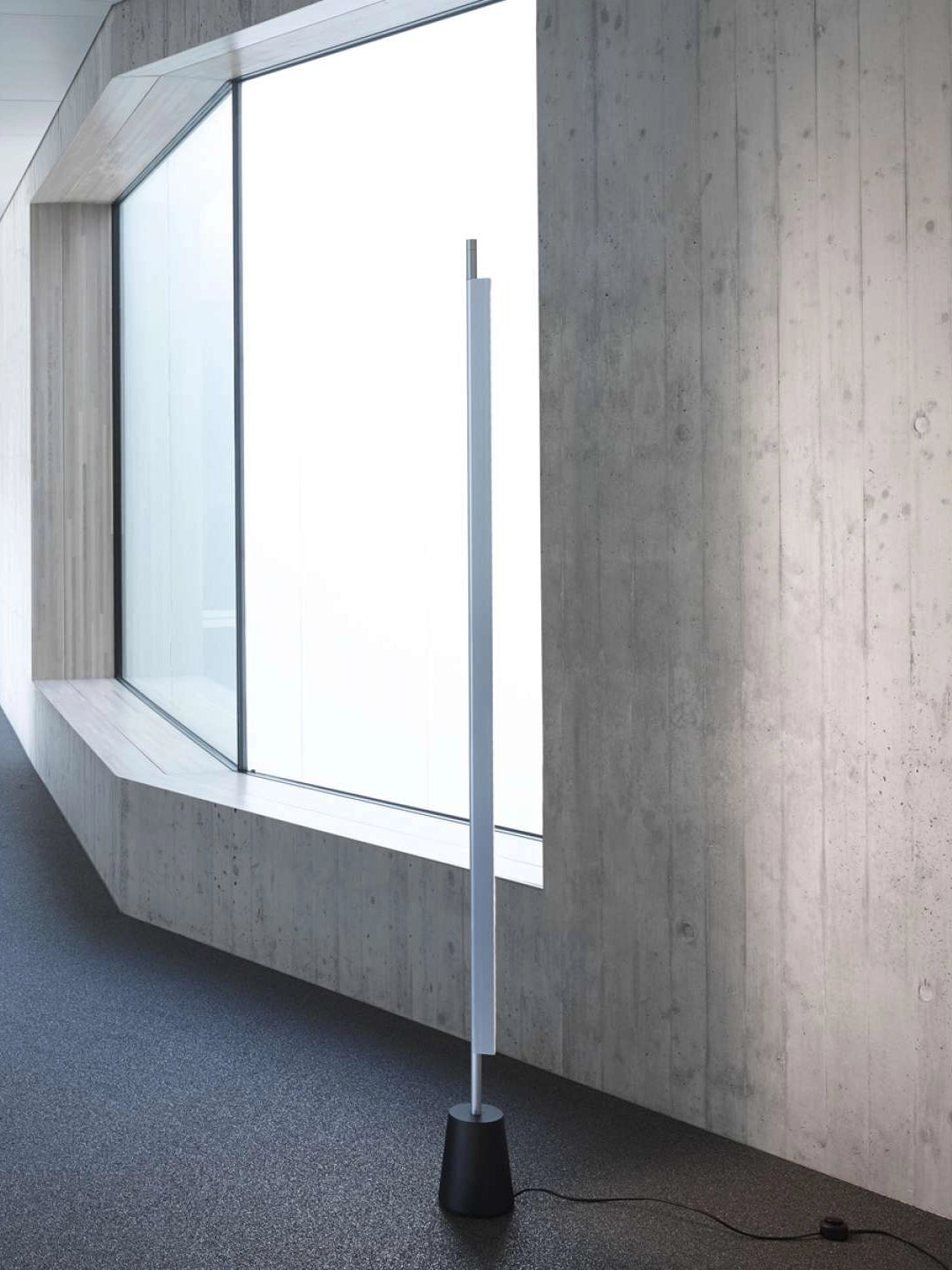 Luceplan Compendium gulvlampe. Velg farge