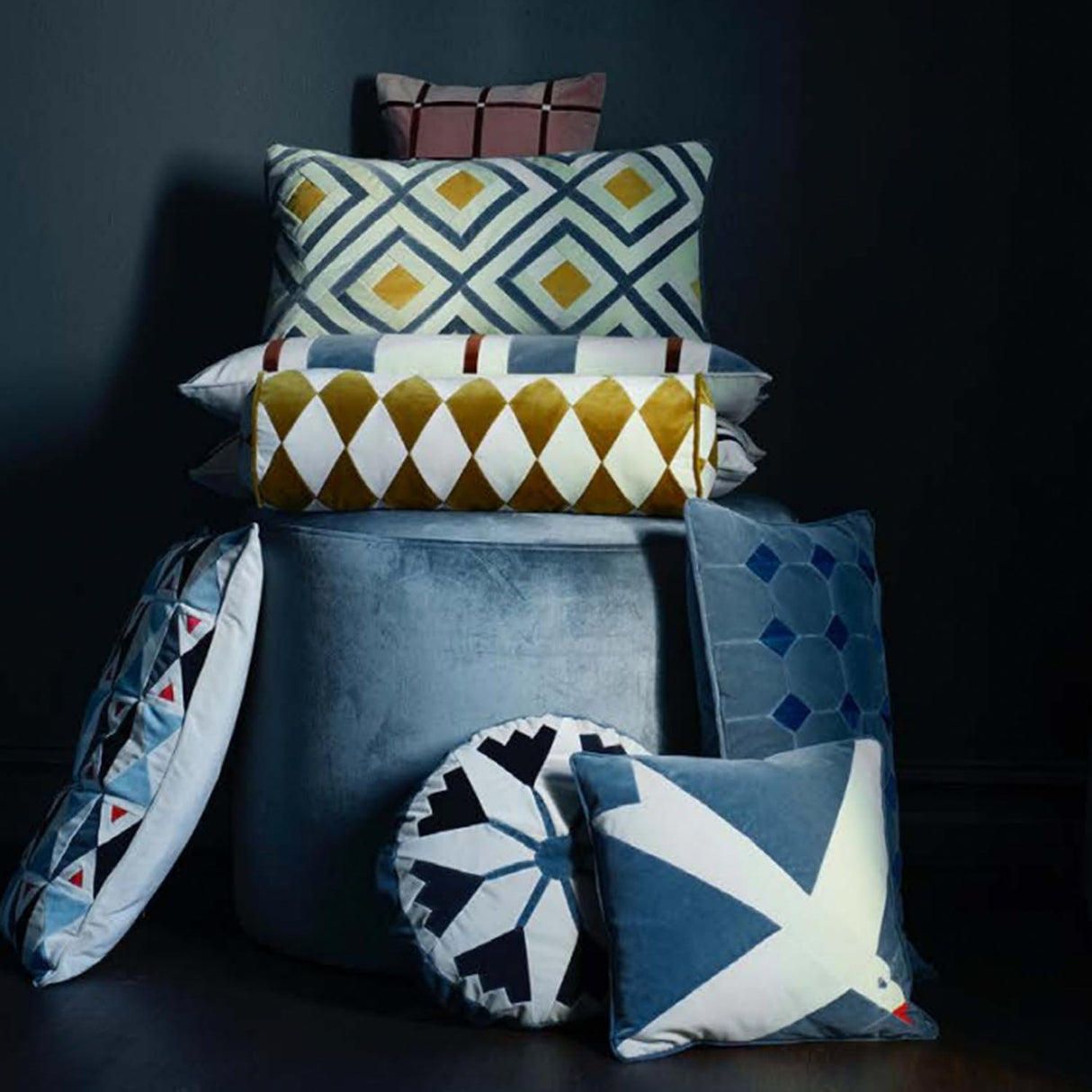 Christina Lundsteen Basic rund pute.