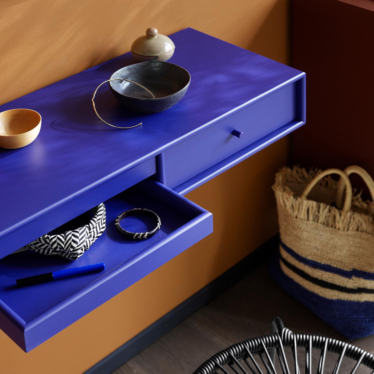 Montana MAKEUP. Quickship farger. (2-3 ukers leveringstid.)