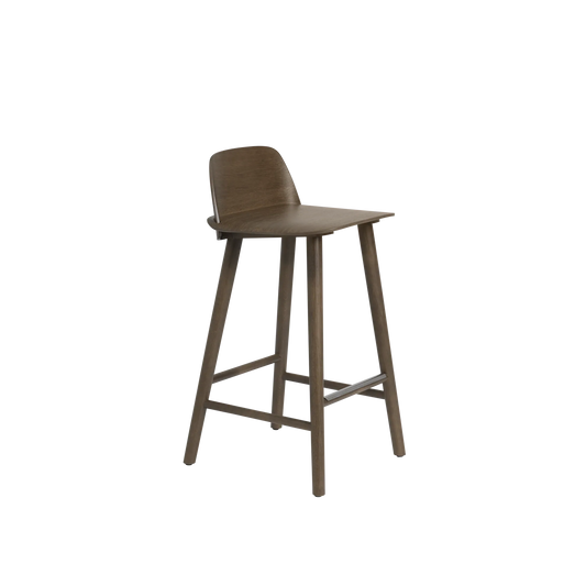 Muuto Nerd Counter Stool barkrakk i tre. Velg farge