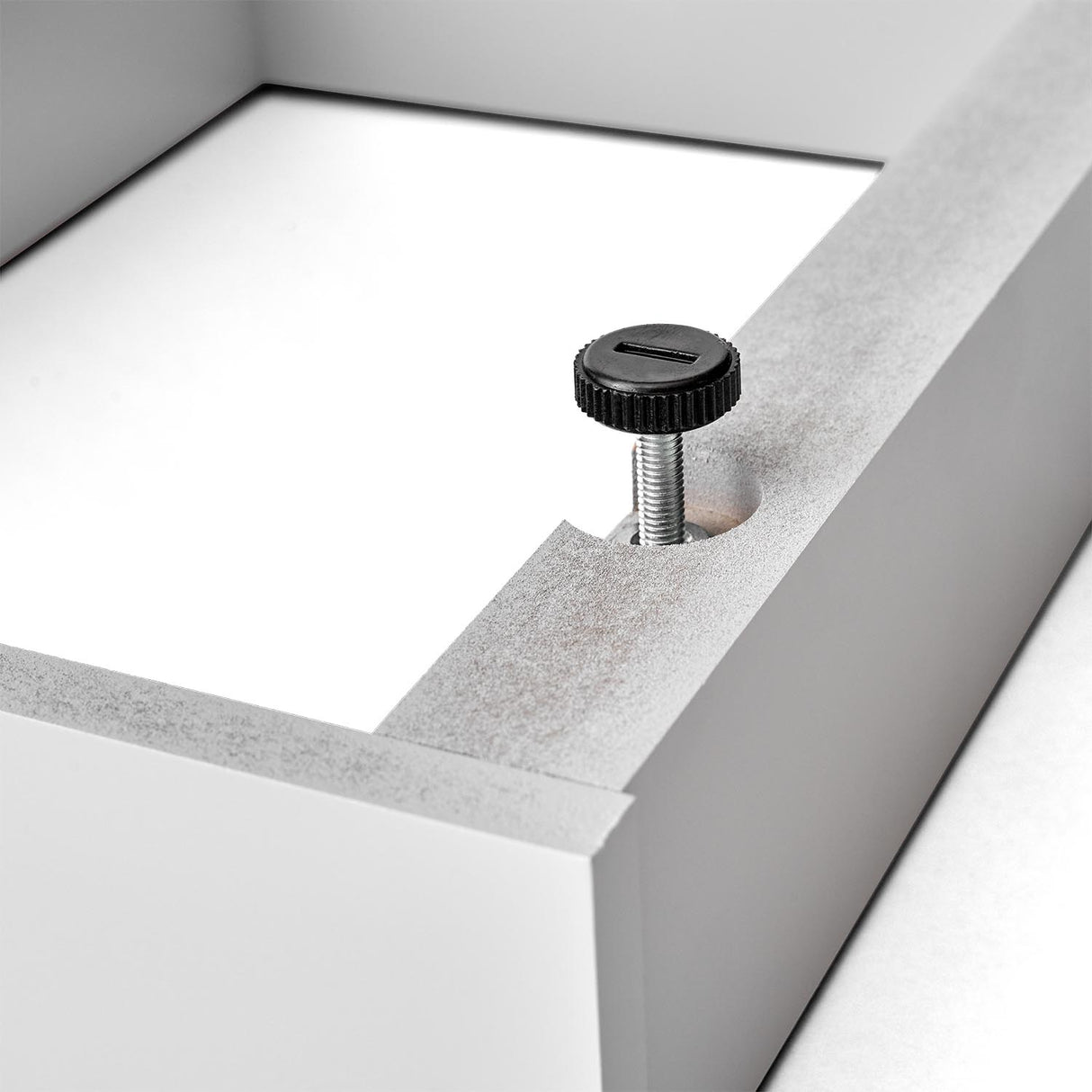 Montana COVER. Med 3 cm sokkel. Quickship farger. (2-3 ukers leveringstid.)