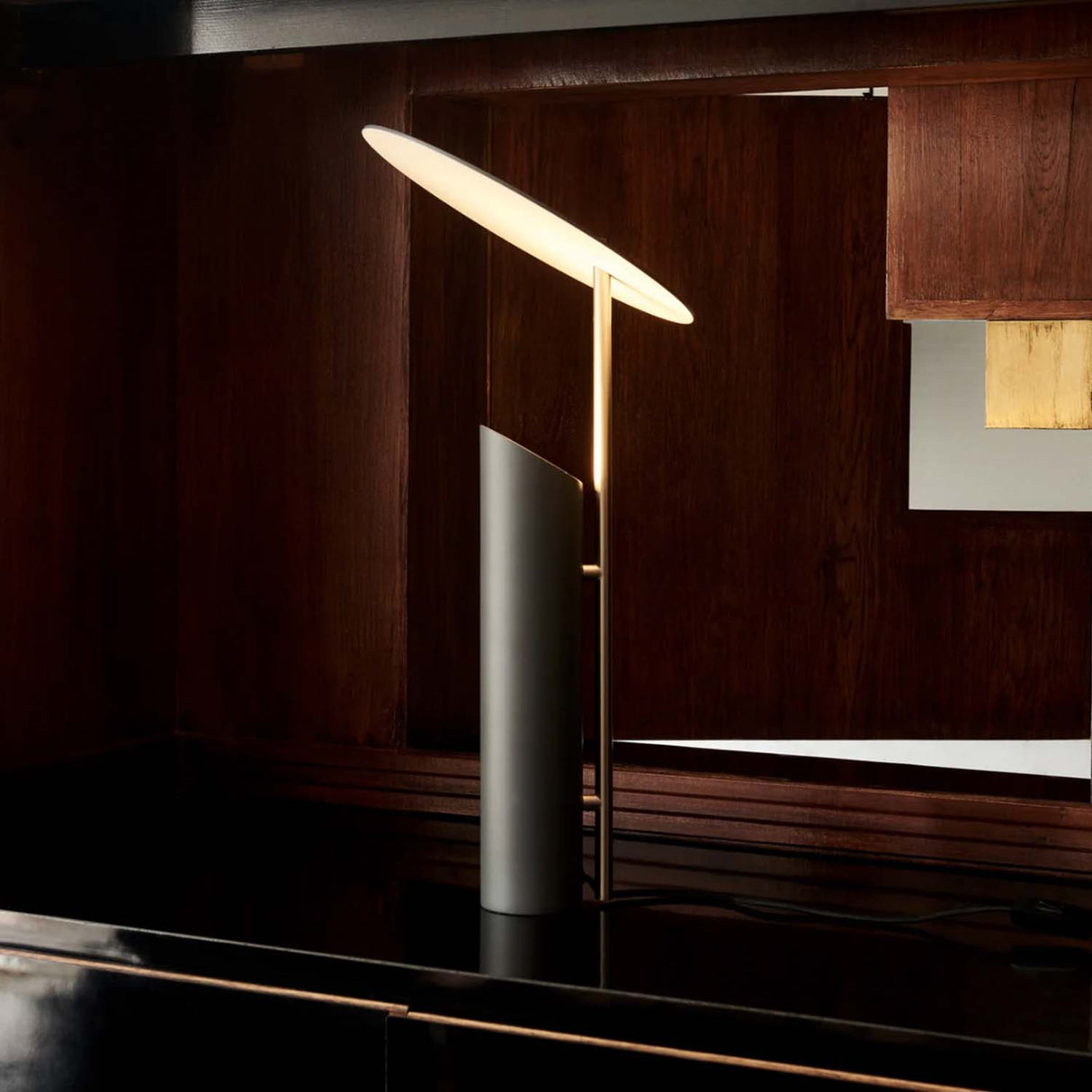 Utstillingsmodell "Reflect" bordlampe fra Verpan.