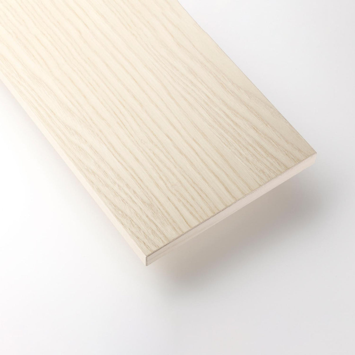 String hyllepakke. 3.pk. 58 x 30 i ask. Bestillingsvare.