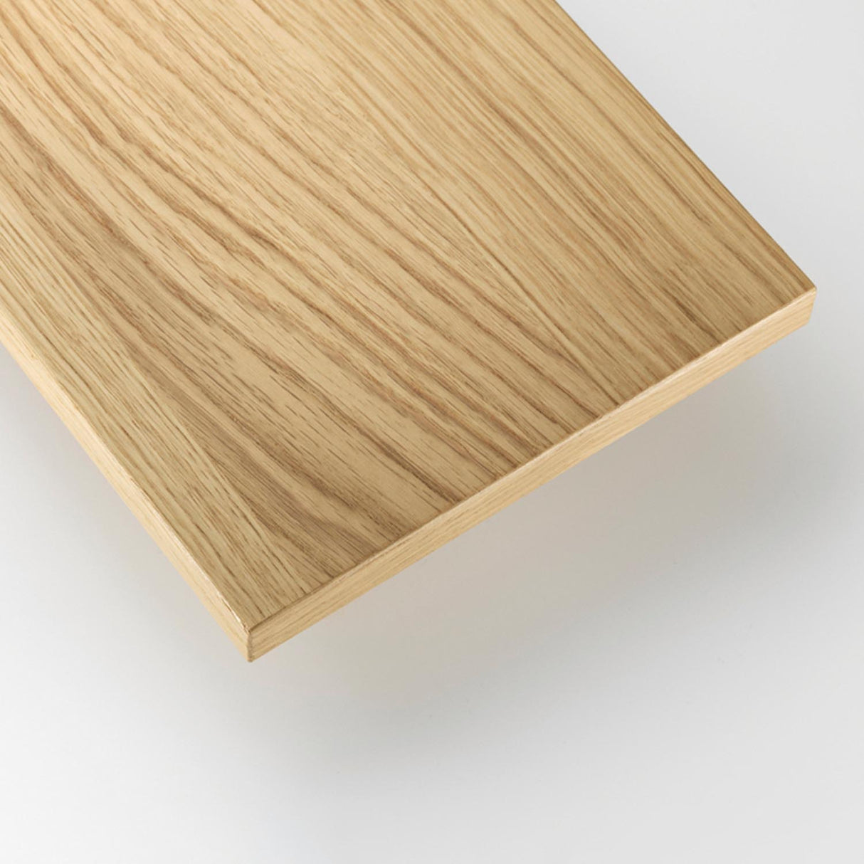 String hyllepakke. 3.pk hyller 78 x 20 cm, i eik. Bestillingsvare.