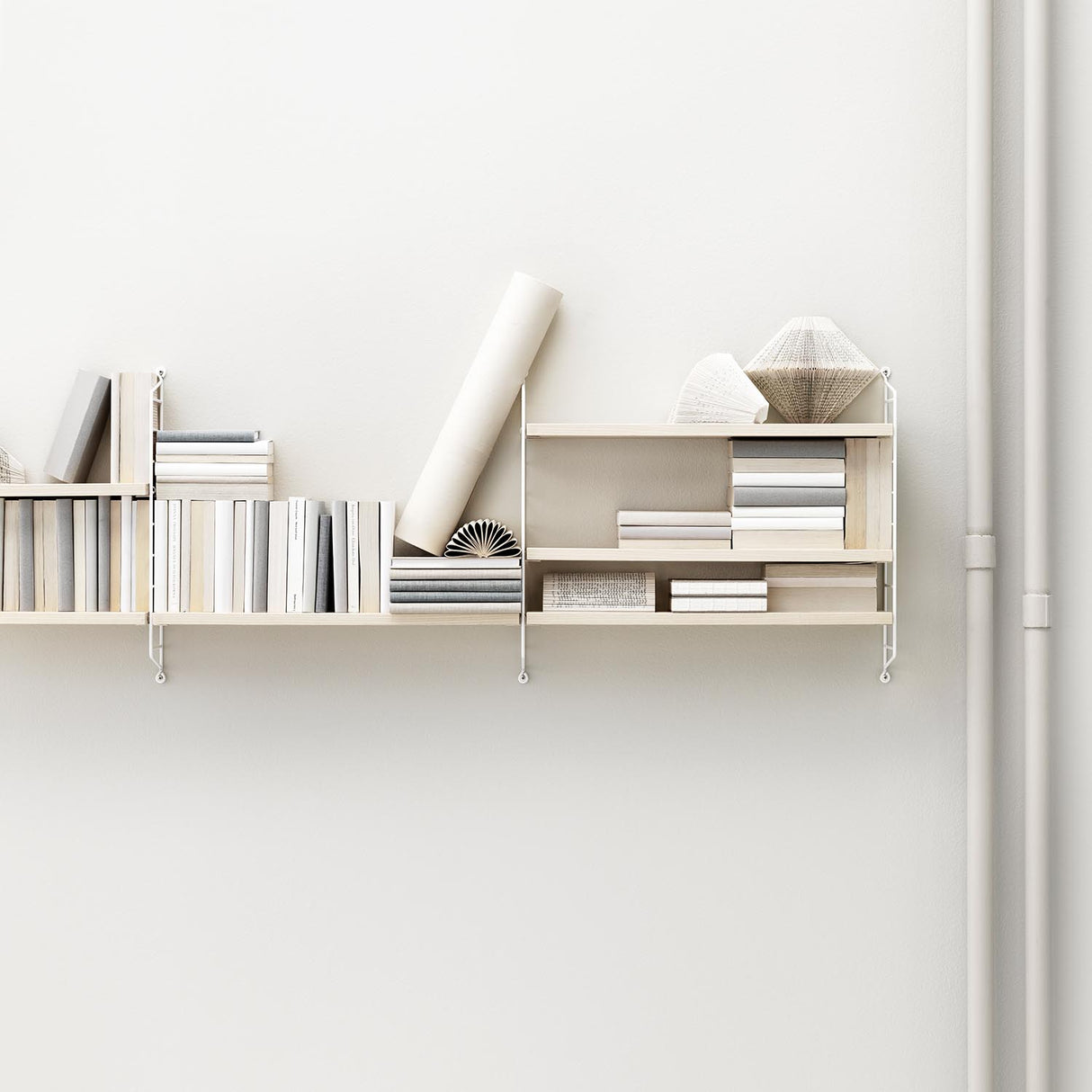 String hylleoppsett. 60x20 cm hyller x 50 cm gavler . Flere fargevarianter. Bestillingsvare.