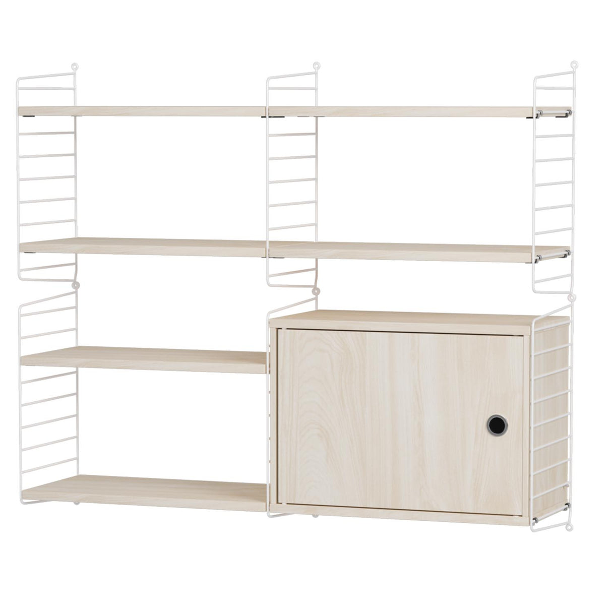 String vegghylle 120 cm bredde, 100 cm høyde. Hyller og skap i bredde 60 cm, dybde 30 cm. Flere fargevarianter. Bestillingsvare.