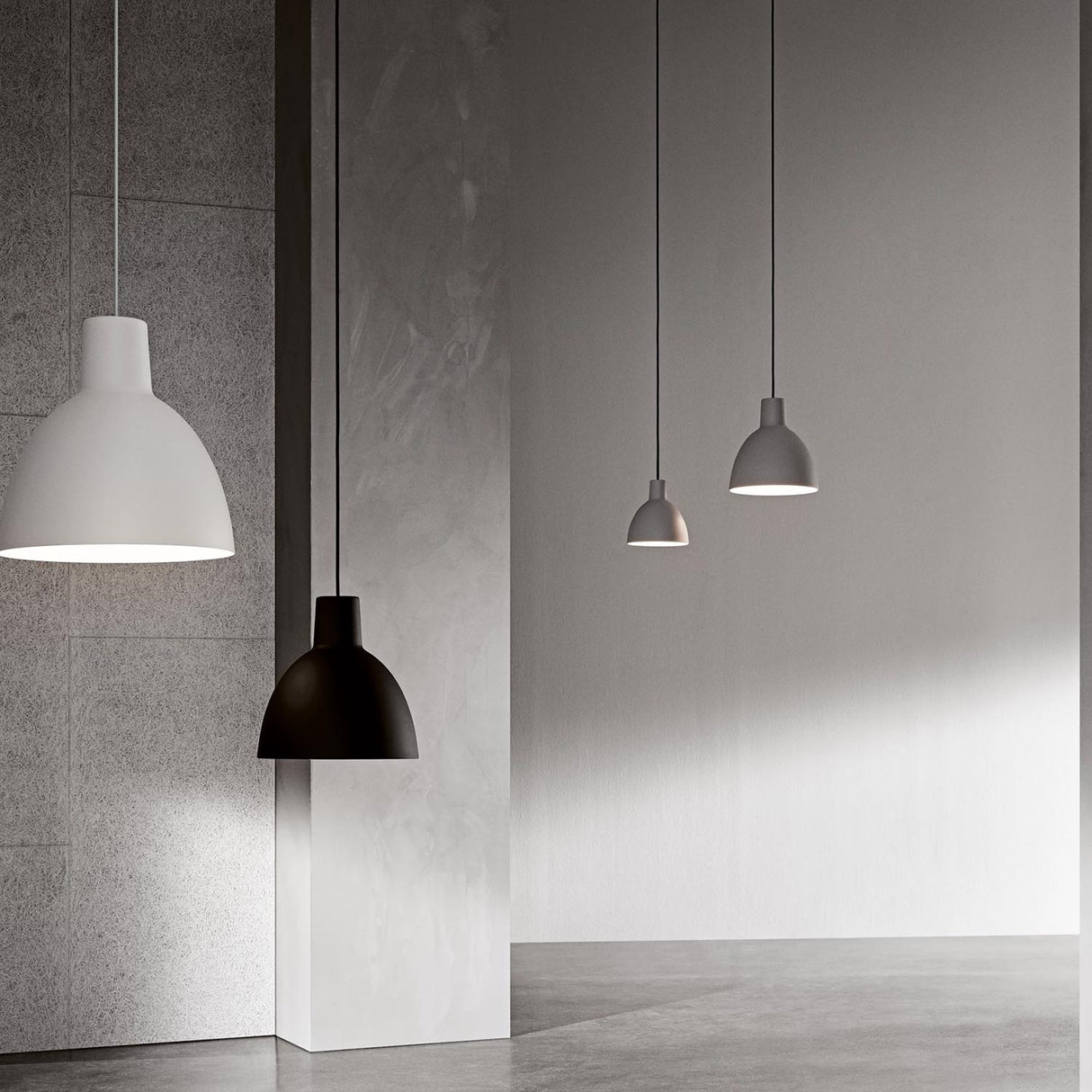 Toldbod pendel fra Louis Poulsen. Ø 12 cm. Blå/Grå.