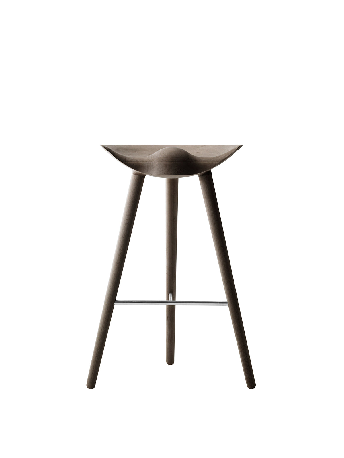 Audo Copenhagen ML 42 Bar Stool barkrakk. Velg treverk og fotstøtte.