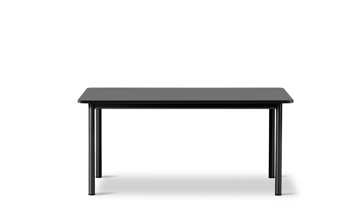 Fredericia Plan Table konfigurasjon H, 440 × 120 cm. Velg understell, høyde og bordplate