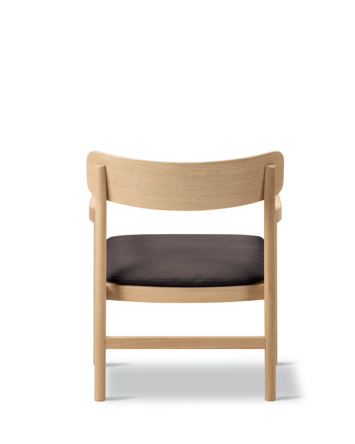 Fredericia Post Lounge Chair setepute til 3546. Velg tekstil