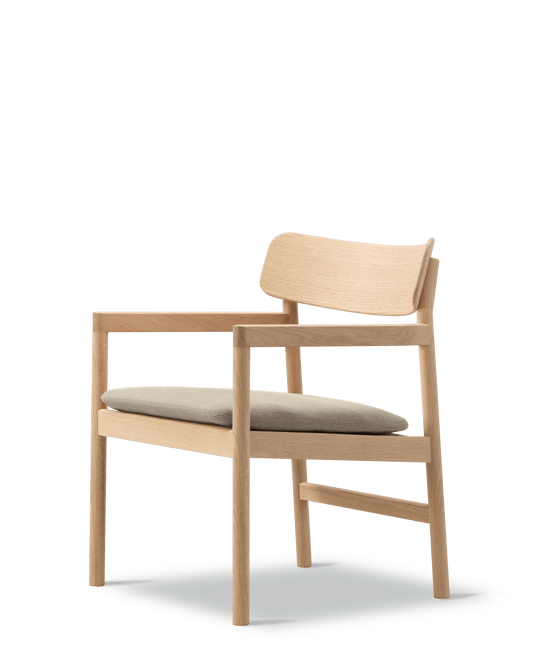 Fredericia Post Lounge Chair setepute til 3546. Velg tekstil