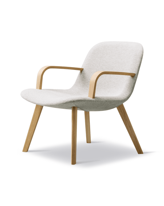 Fredericia Eyes Lounge Wood Armchair trestell. Velg tekstil og treverk