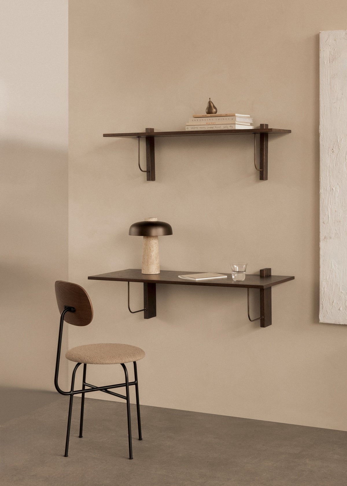 Audo Copenhagen Corbel Desk veggskrivebord