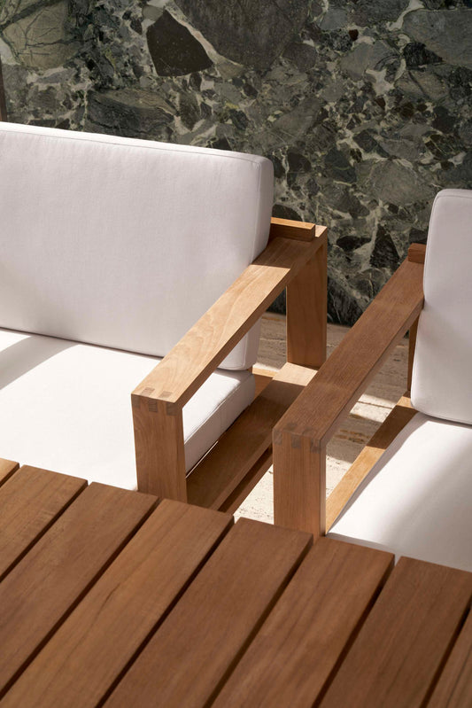 Carl Hansen BK15 Indoor-Outdoor spisebord i teak – miljøbilde