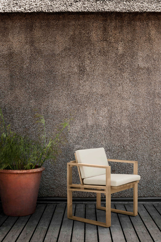 Carl Hansen BK10 Indoor-Outdoor spisestol i teak – miljøbilde