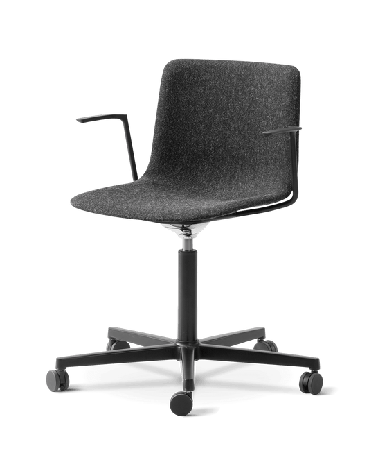 Fredericia Pato Office Armchair fullpolstret. Velg tekstil