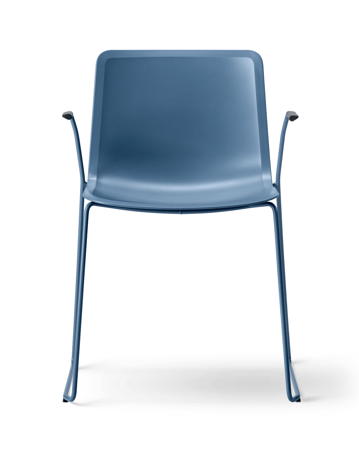 Fredericia Pato Sledge Armchair polypropylensete. Velg understell
