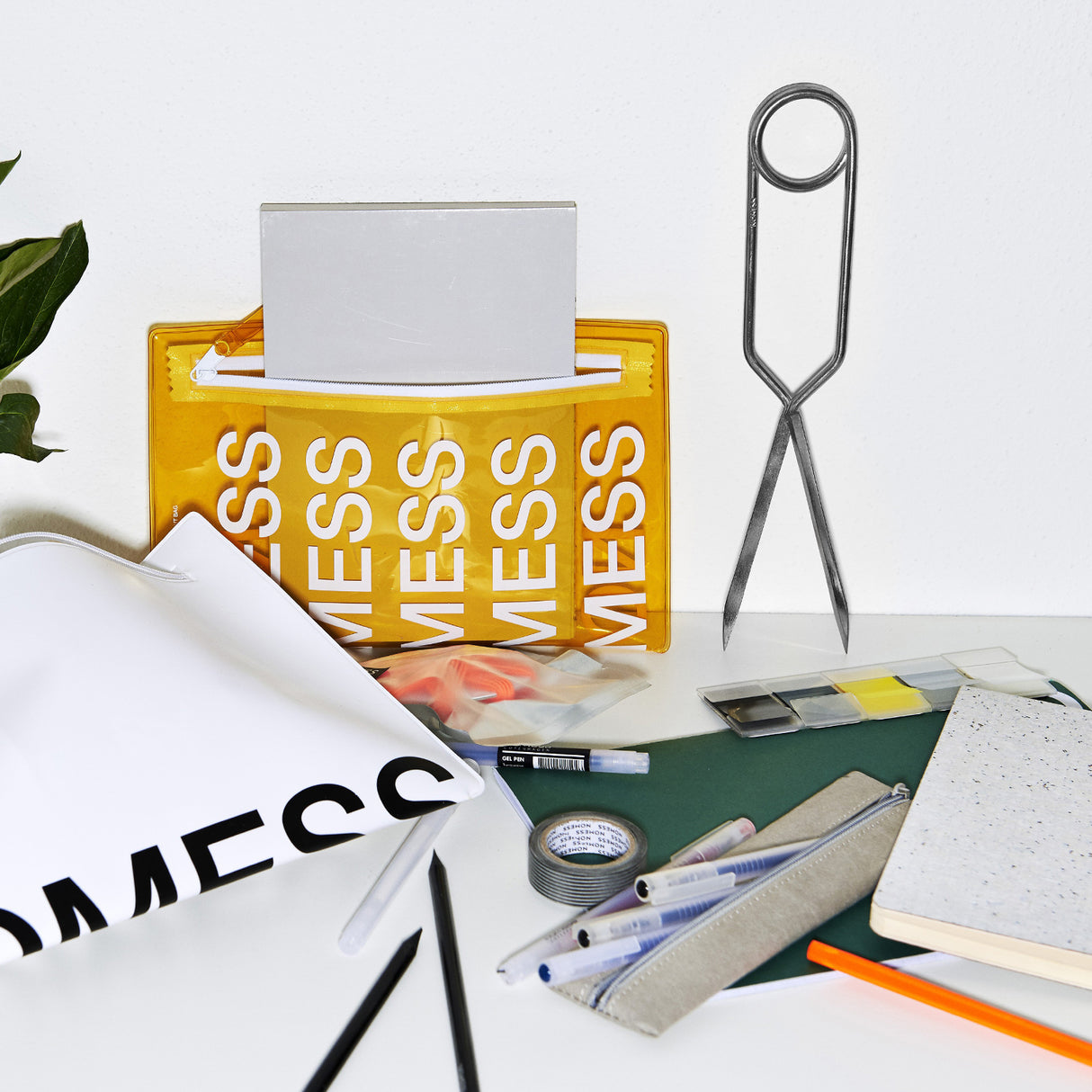 Nomess "Spring" saks.