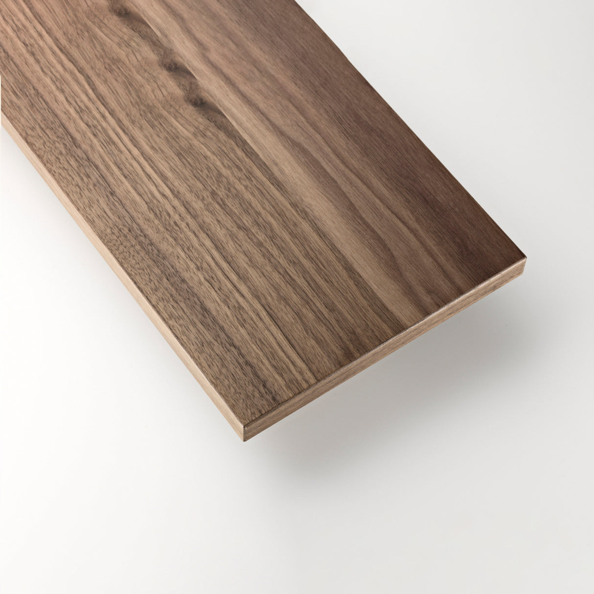 String hyllepakke 3.pk. 58 x 20 cm, valnøtt. Bestillingsvare.