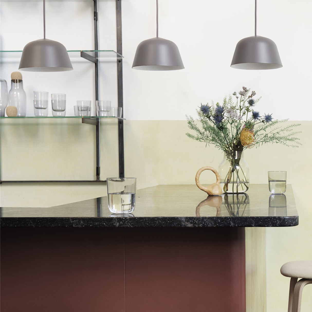 Muuto Corky vannglass 35 cl grå, 4 pk.