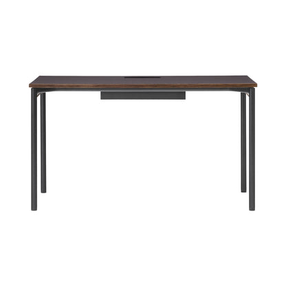 Audo Copenhagen Co Table skrivebord 140 × 70 cm. Velg utførelse og kabelkanal