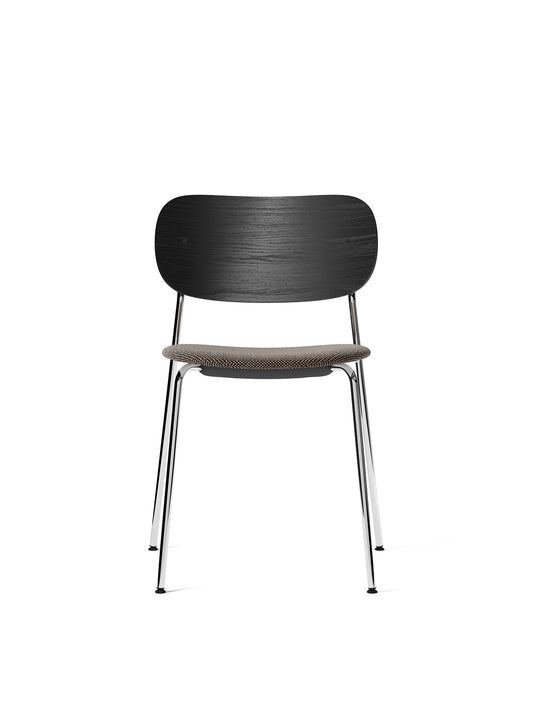 Audo Copenhagen Co Dining Chair spisestol, polstret sete, uten armlener, krom. Velg tekstil og rygg