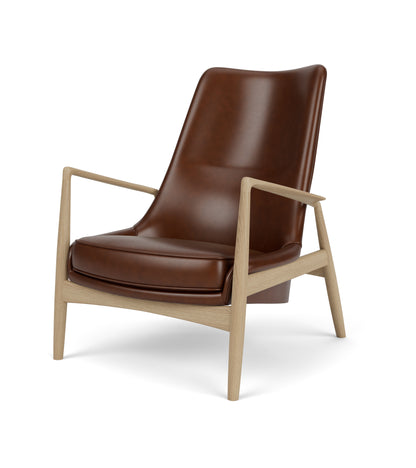 Audo Copenhagen The Seal Lounge Chair lenestol, høy rygg. Velg tekstil og treverk