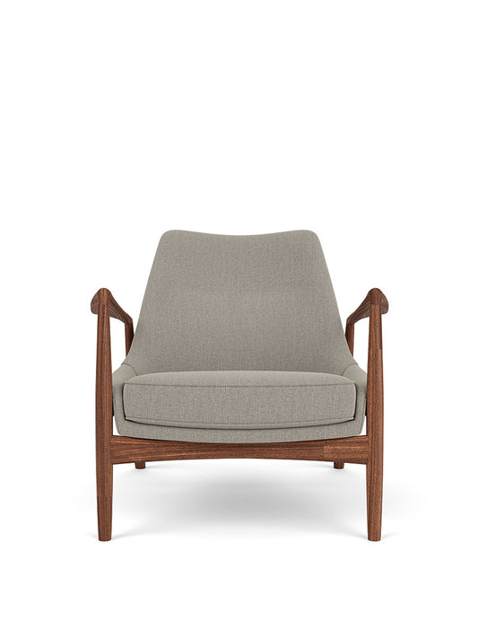 Audo Copenhagen The Seal Lounge Chair lenestol, lav rygg. Velg tekstil og treverk
