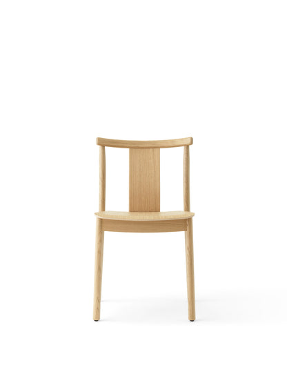 Audo Copenhagen Merkur Dining Chair spisestol, uten polstring. Velg treverk og armlener