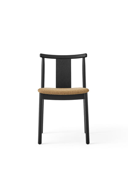Audo Copenhagen Merkur Dining Chair spisestol, polstret sete. Velg tekstil, armlener og treverk
