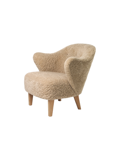 Audo Copenhagen Ingeborg Lounge Chair lenestol. Velg tekstil, treverk og knapper