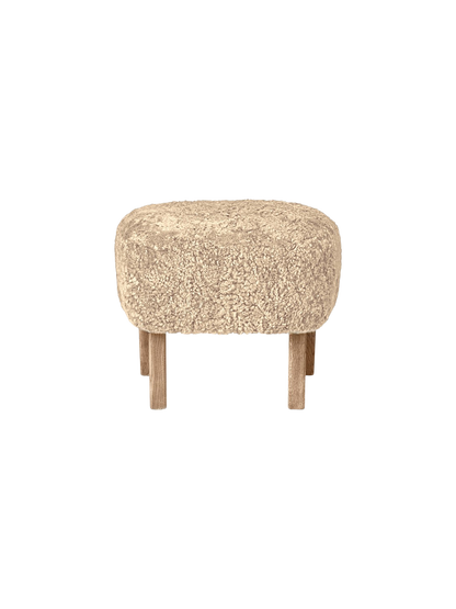 Audo Copenhagen Ingeborg Ottoman puff. Velg tekstil og treverk
